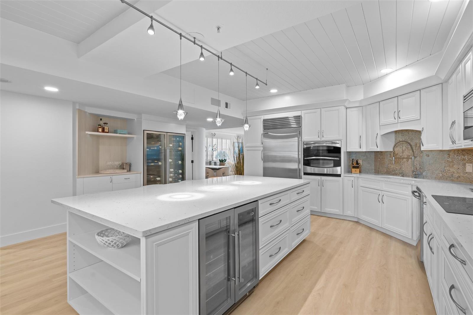 Image 8 of 46 For 1260 Dolphin Bay Way 301