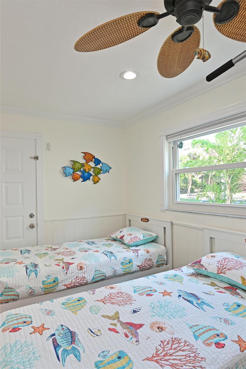 Image 27 of 49 For 10313 Waterbird Way 4
