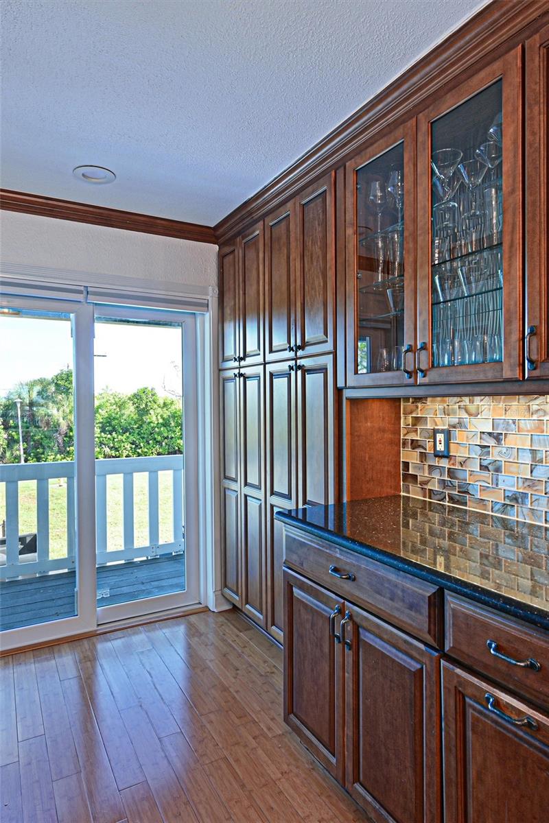 Image 8 of 49 For 10313 Waterbird Way 4