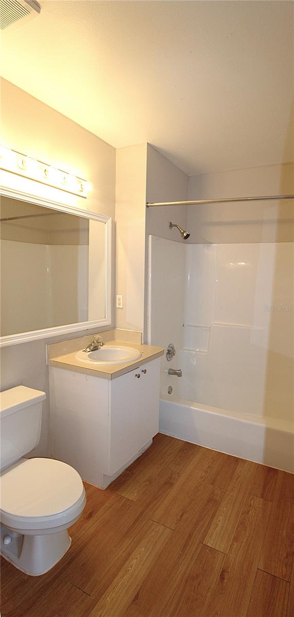 Image 6 of 15 For 8122 45th Court E 7