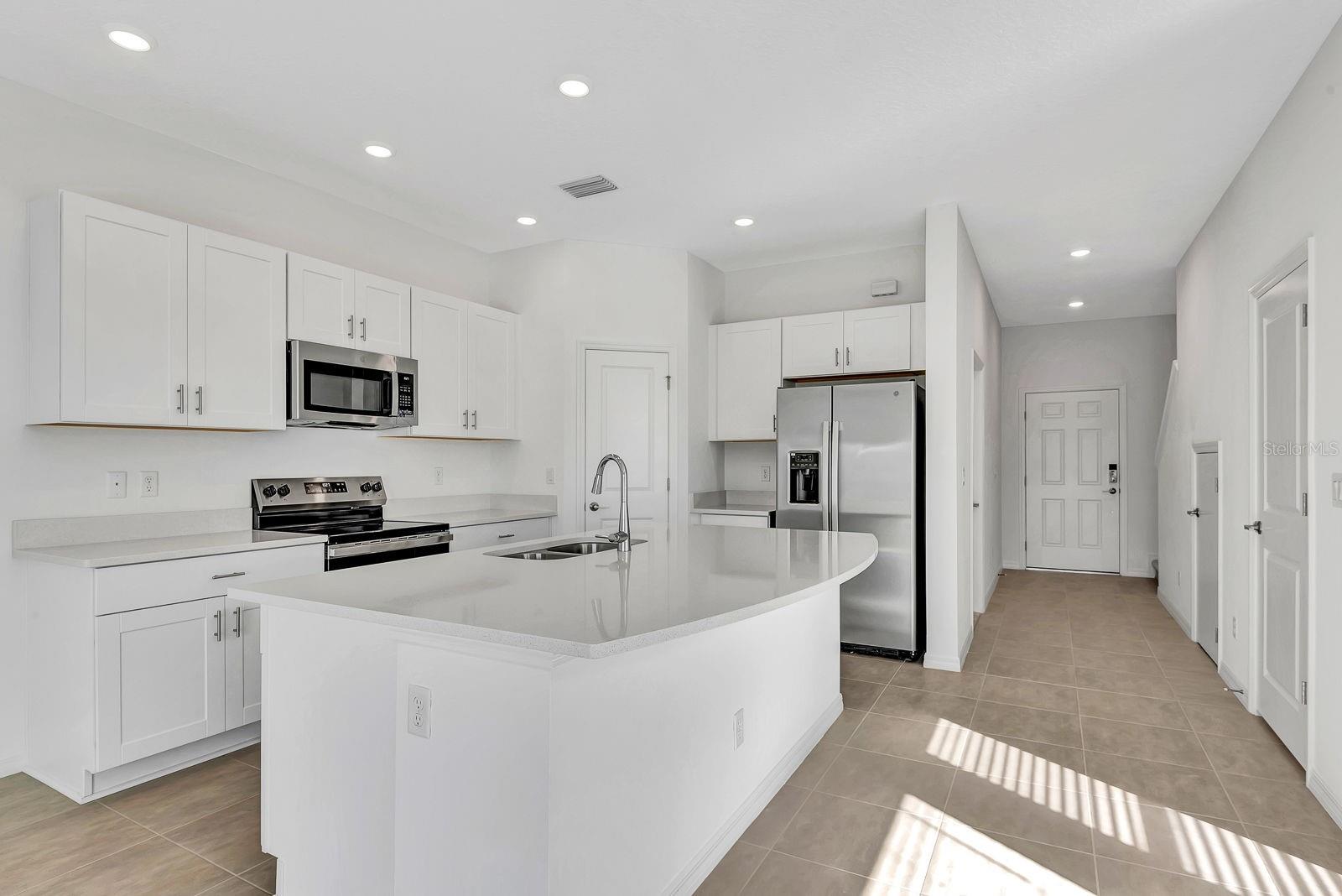 Image 10 of 39 For 16556 Bergamo Place