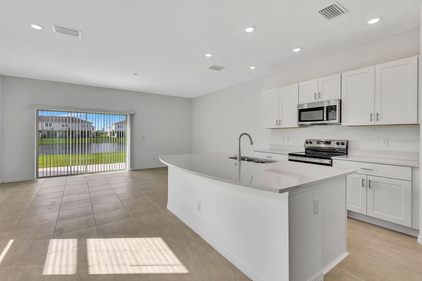 Image 9 of 39 For 16556 Bergamo Place