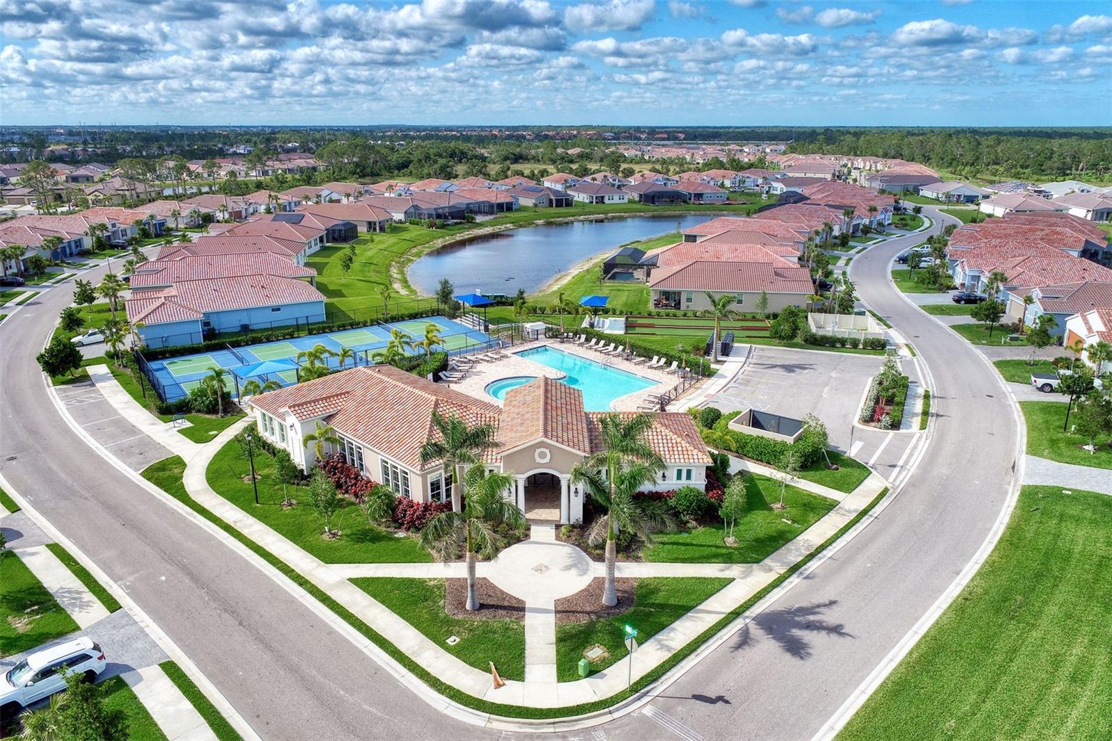 Image 58 of 71 For 560 Mistiflower Circle