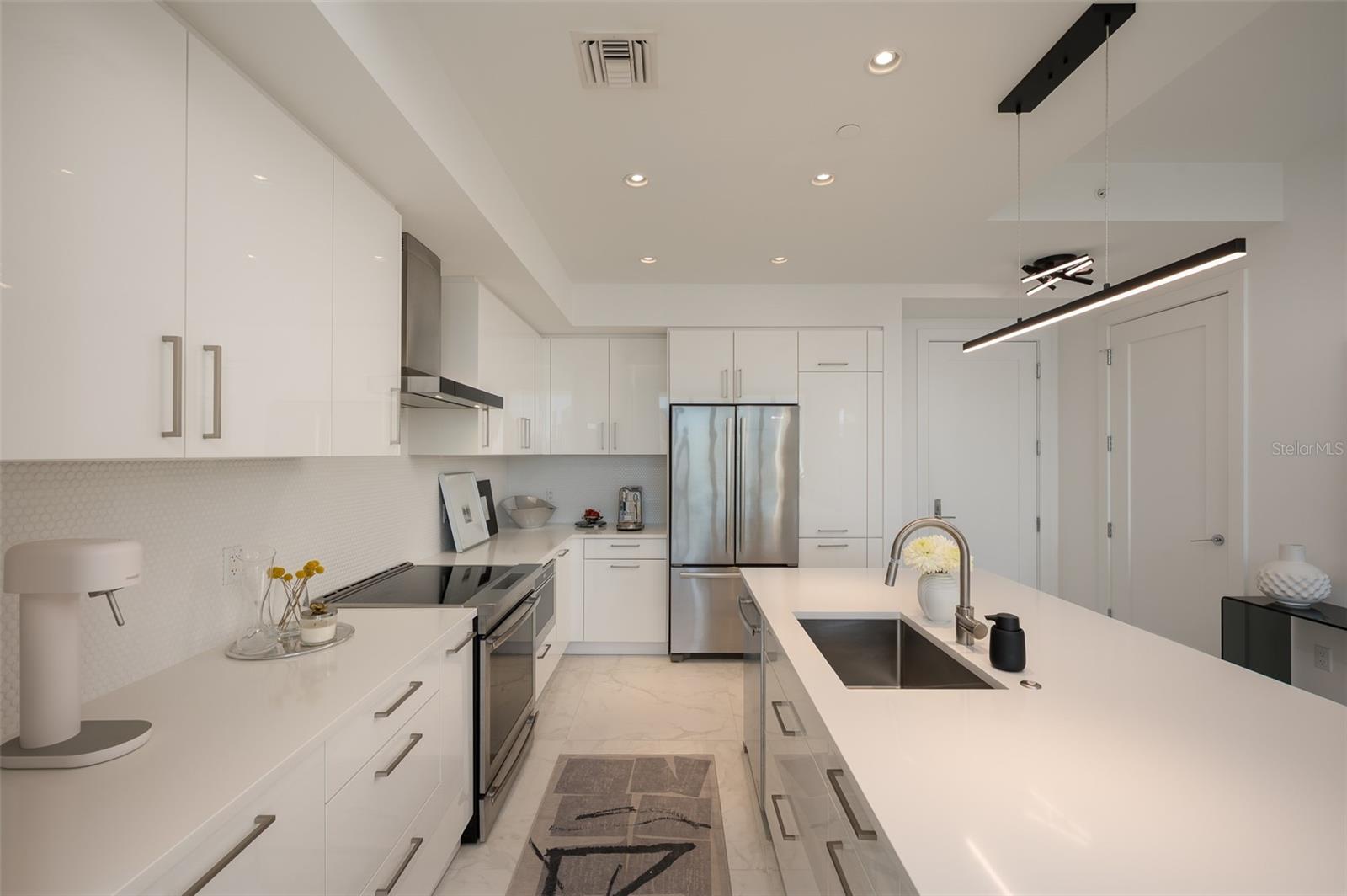 Image 13 of 62 For 111 Pineapple Avenue 1013