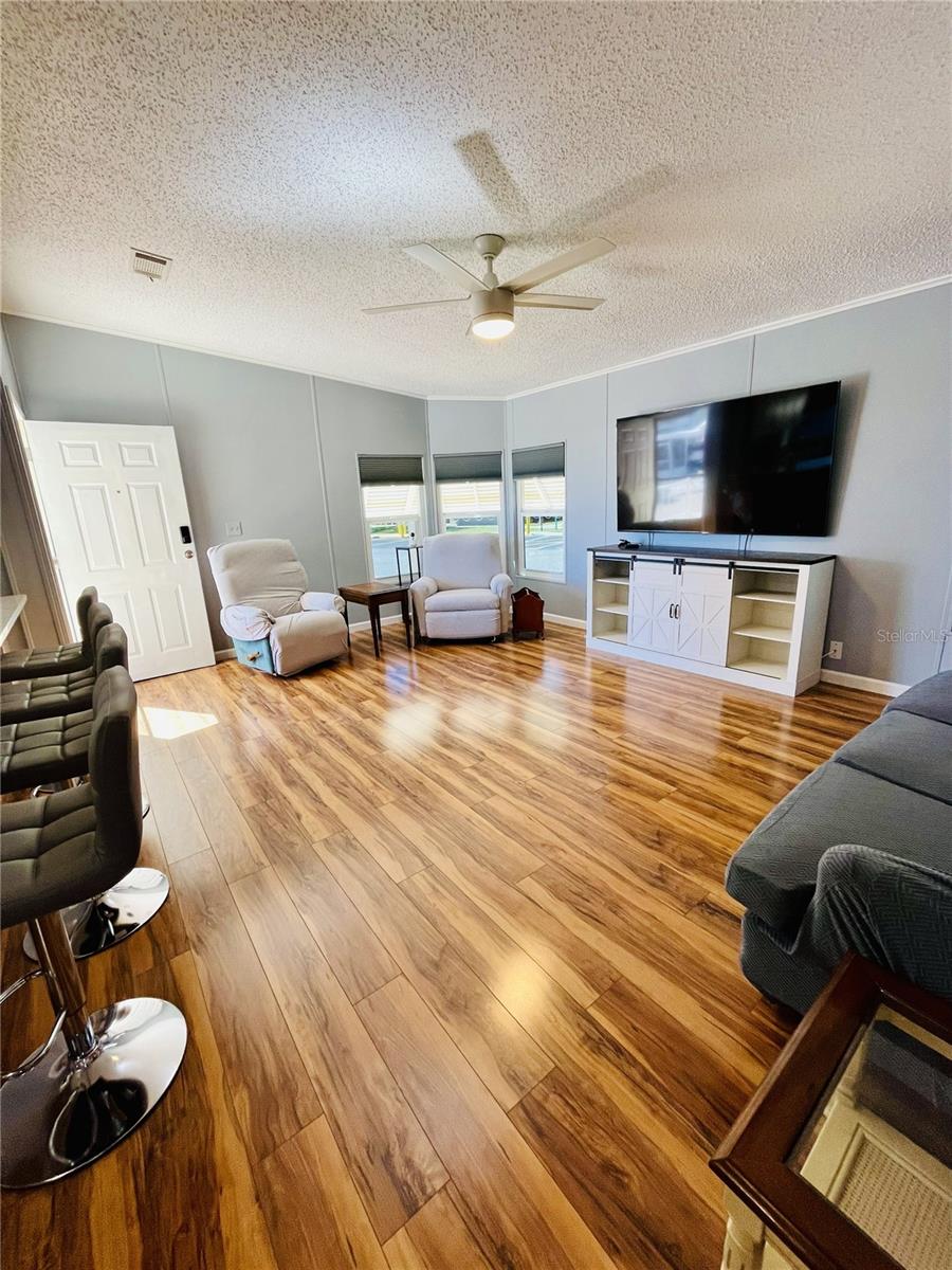 Image 12 of 67 For 1817 Pennsylvania Avenue