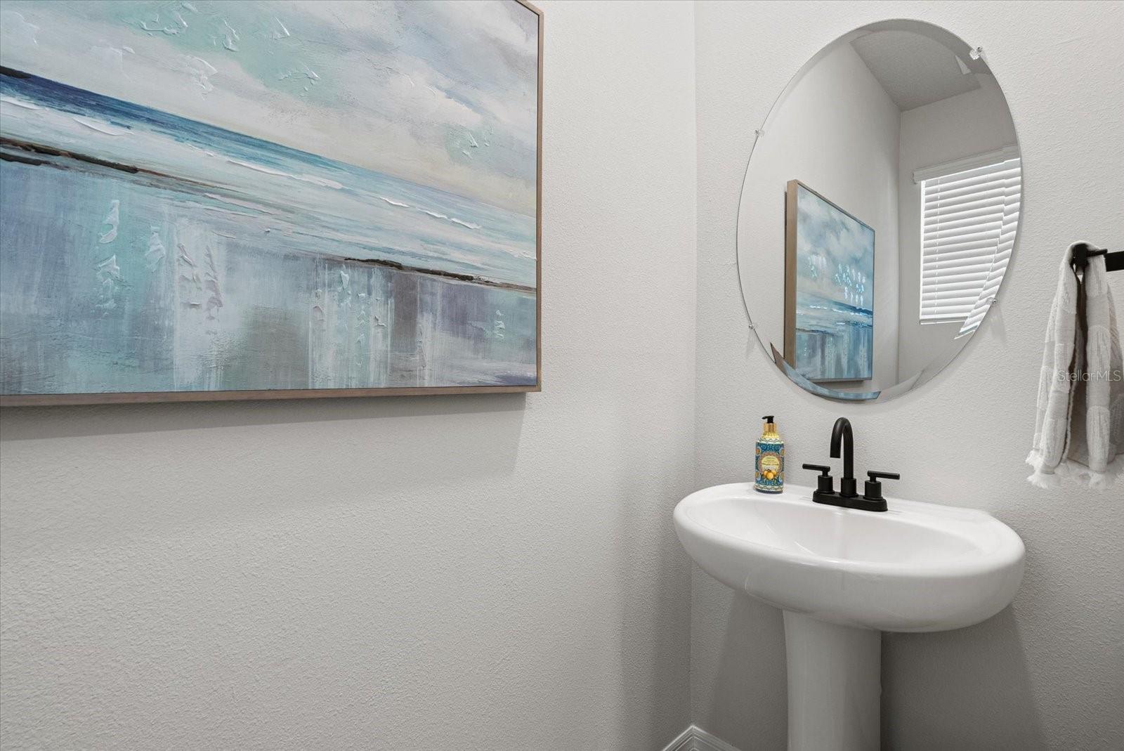 Image 15 of 79 For 17713 Crescent Moon Loop