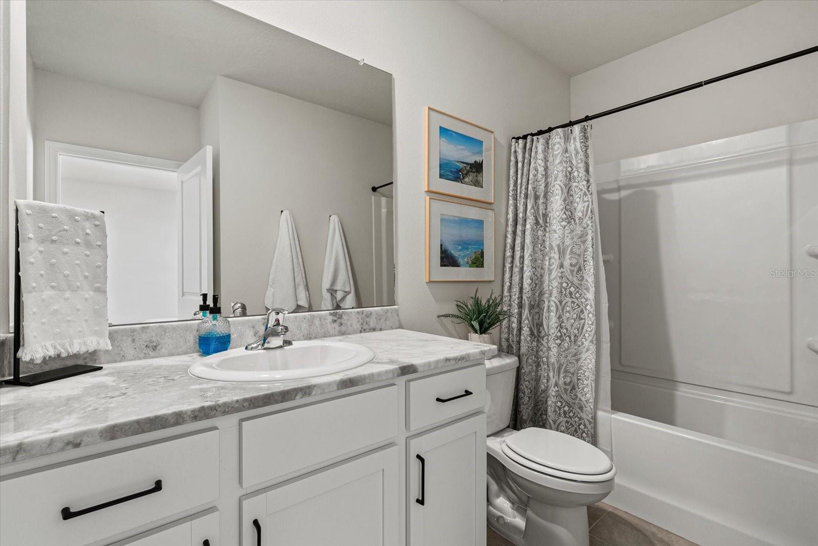 Image 21 of 79 For 17713 Crescent Moon Loop