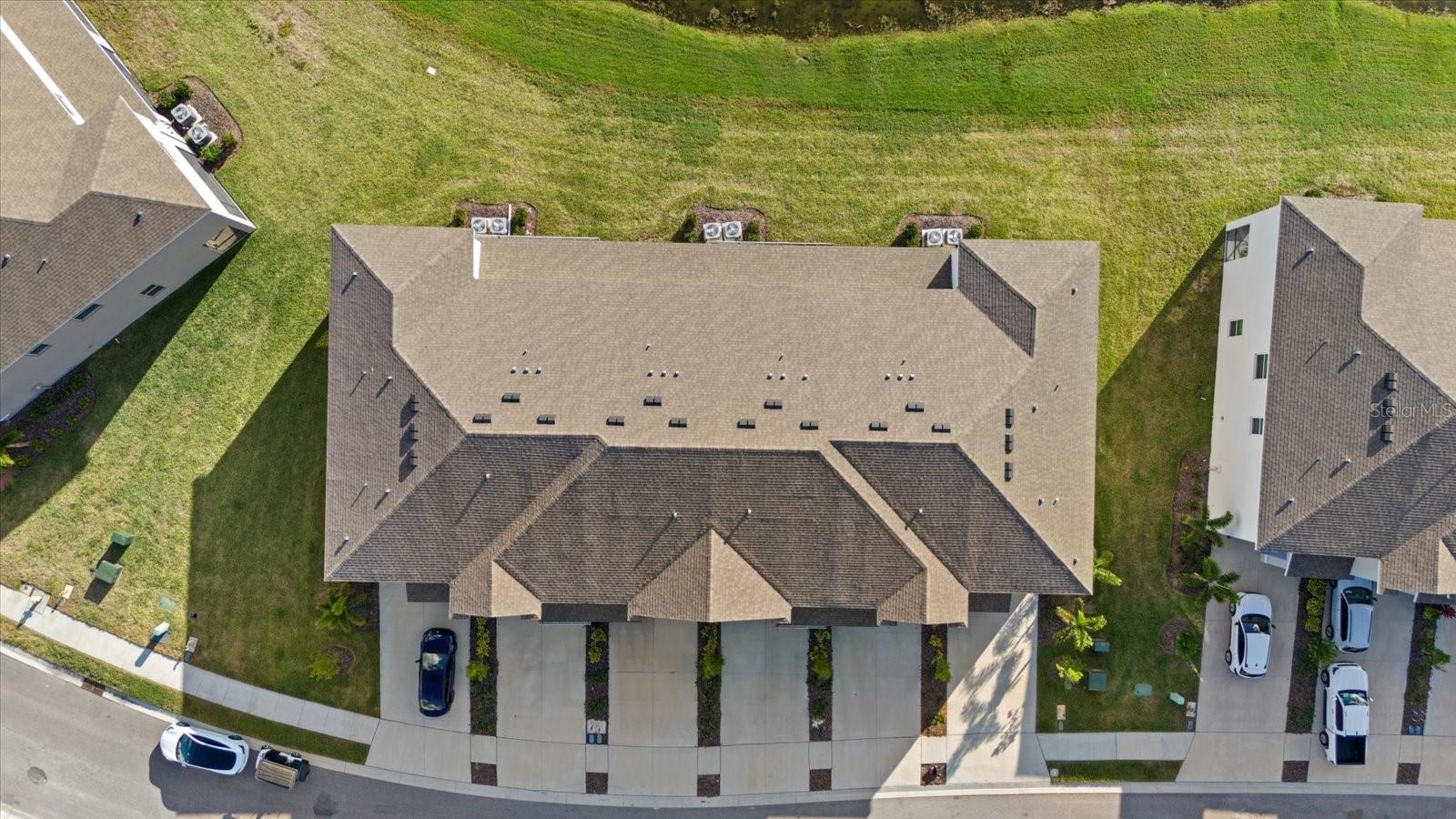 Image 28 of 79 For 17713 Crescent Moon Loop