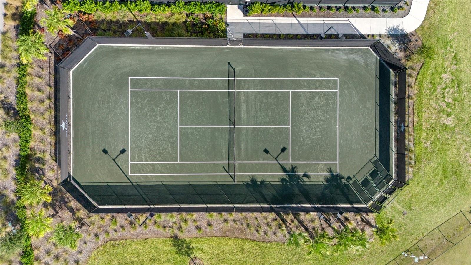 Image 33 of 79 For 17713 Crescent Moon Loop