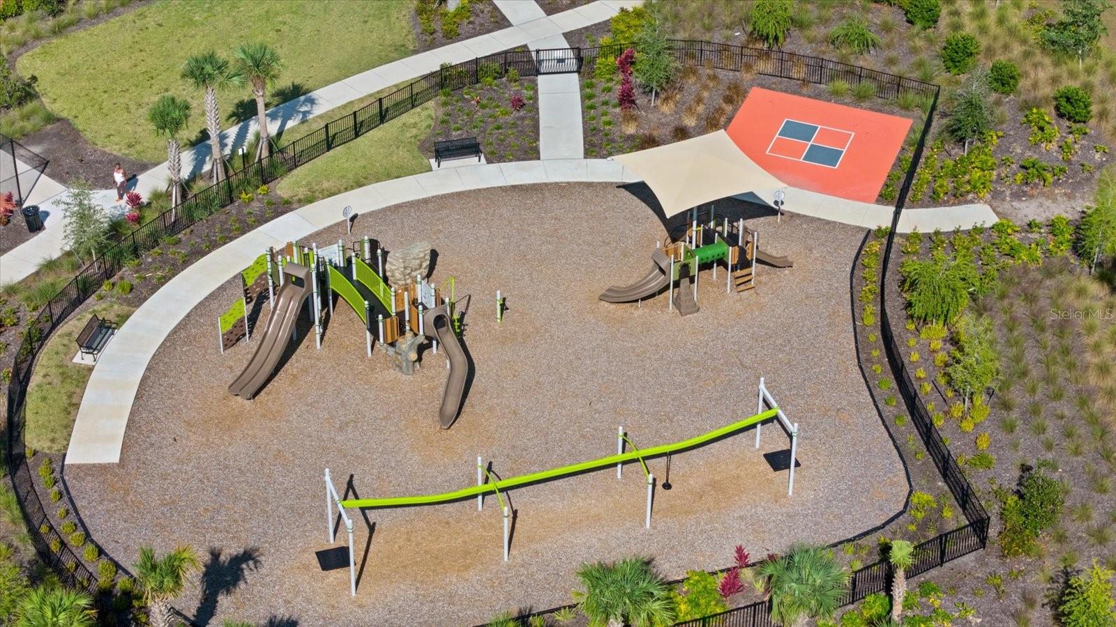 Image 38 of 79 For 17713 Crescent Moon Loop