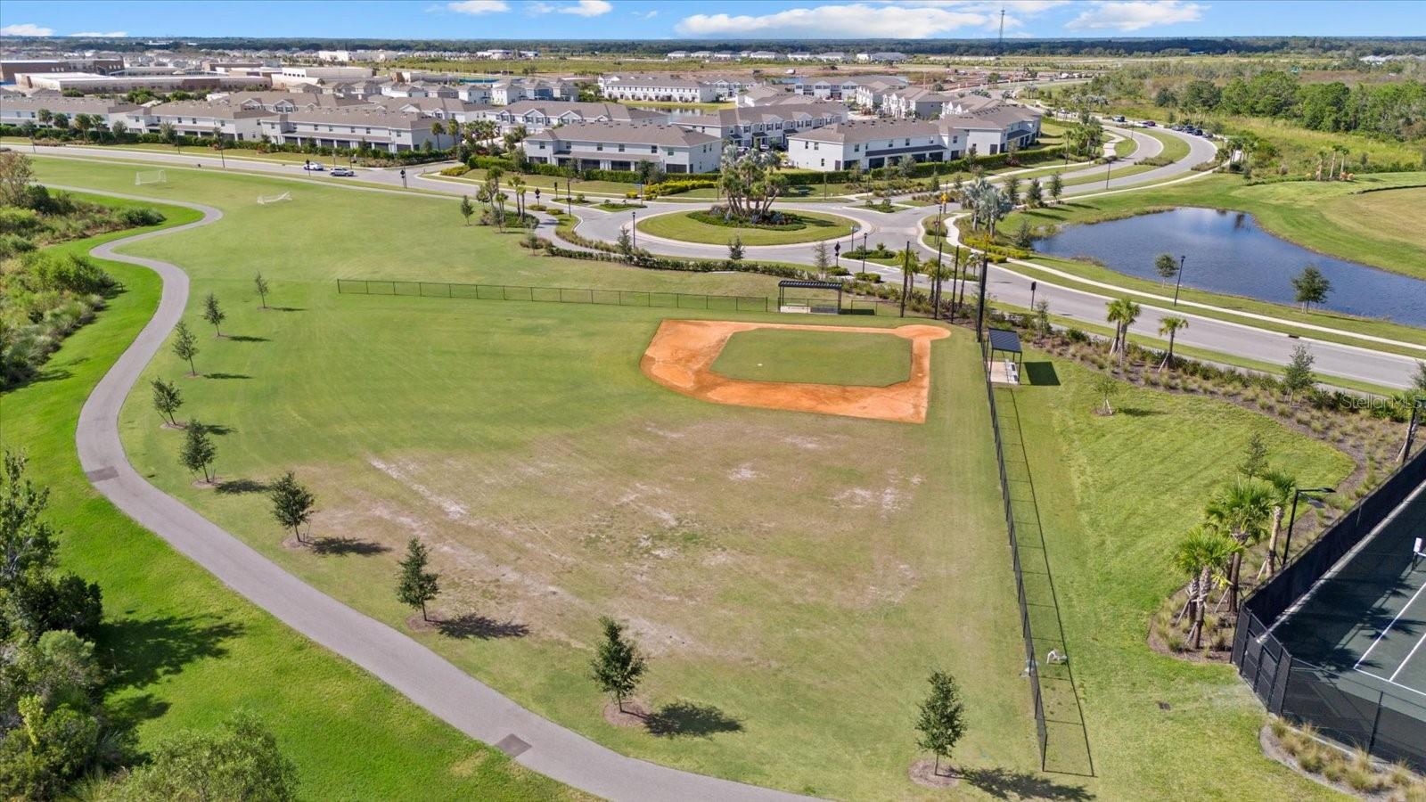 Image 39 of 79 For 17713 Crescent Moon Loop