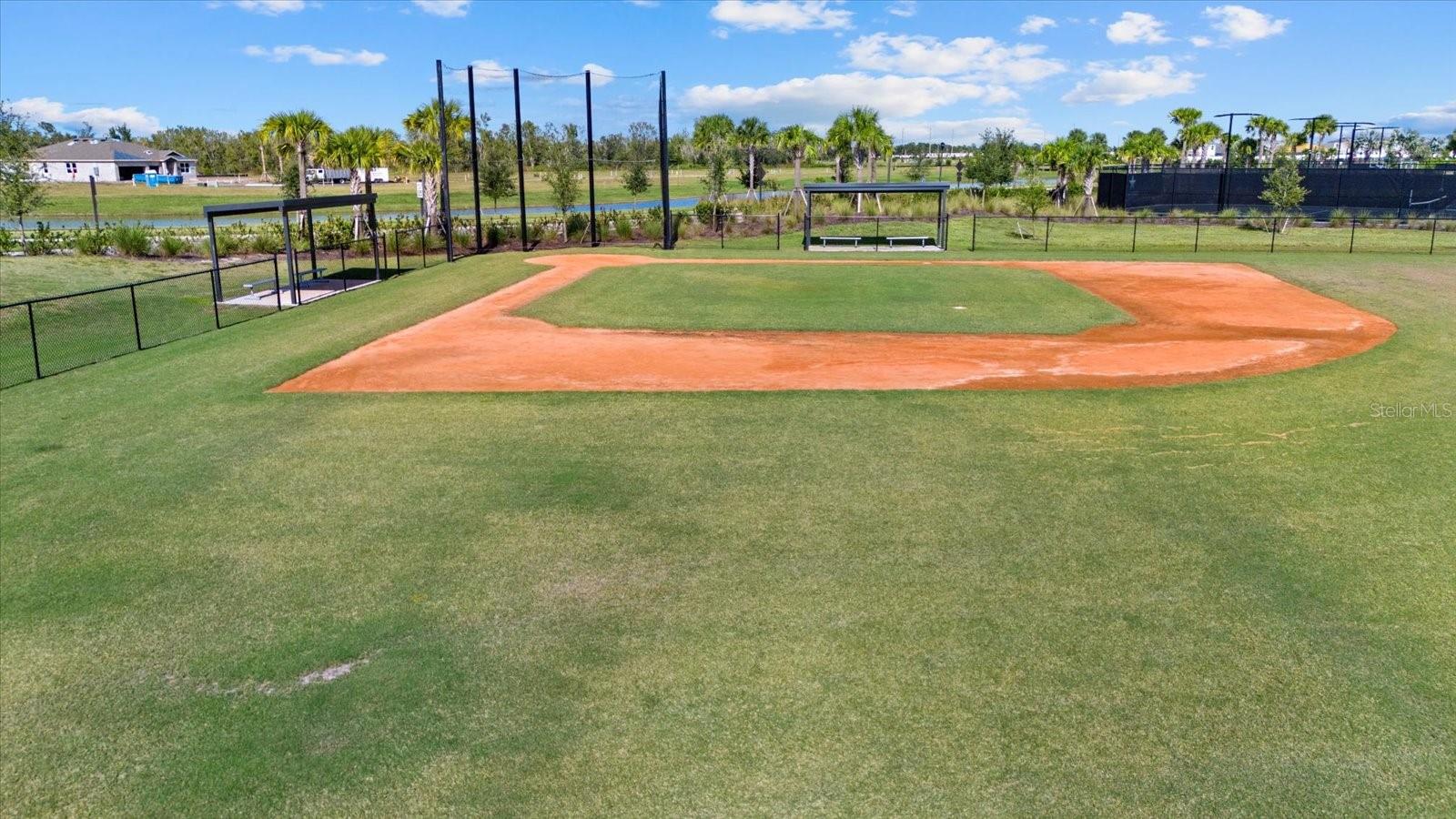 Image 41 of 79 For 17713 Crescent Moon Loop