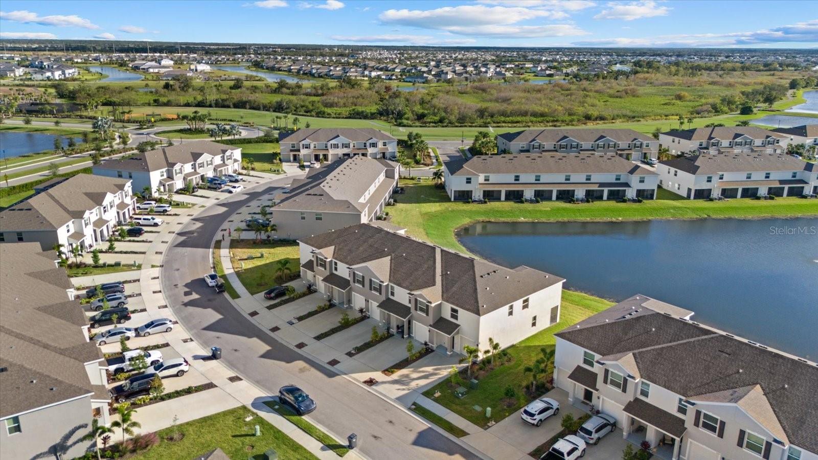 Image 57 of 79 For 17713 Crescent Moon Loop