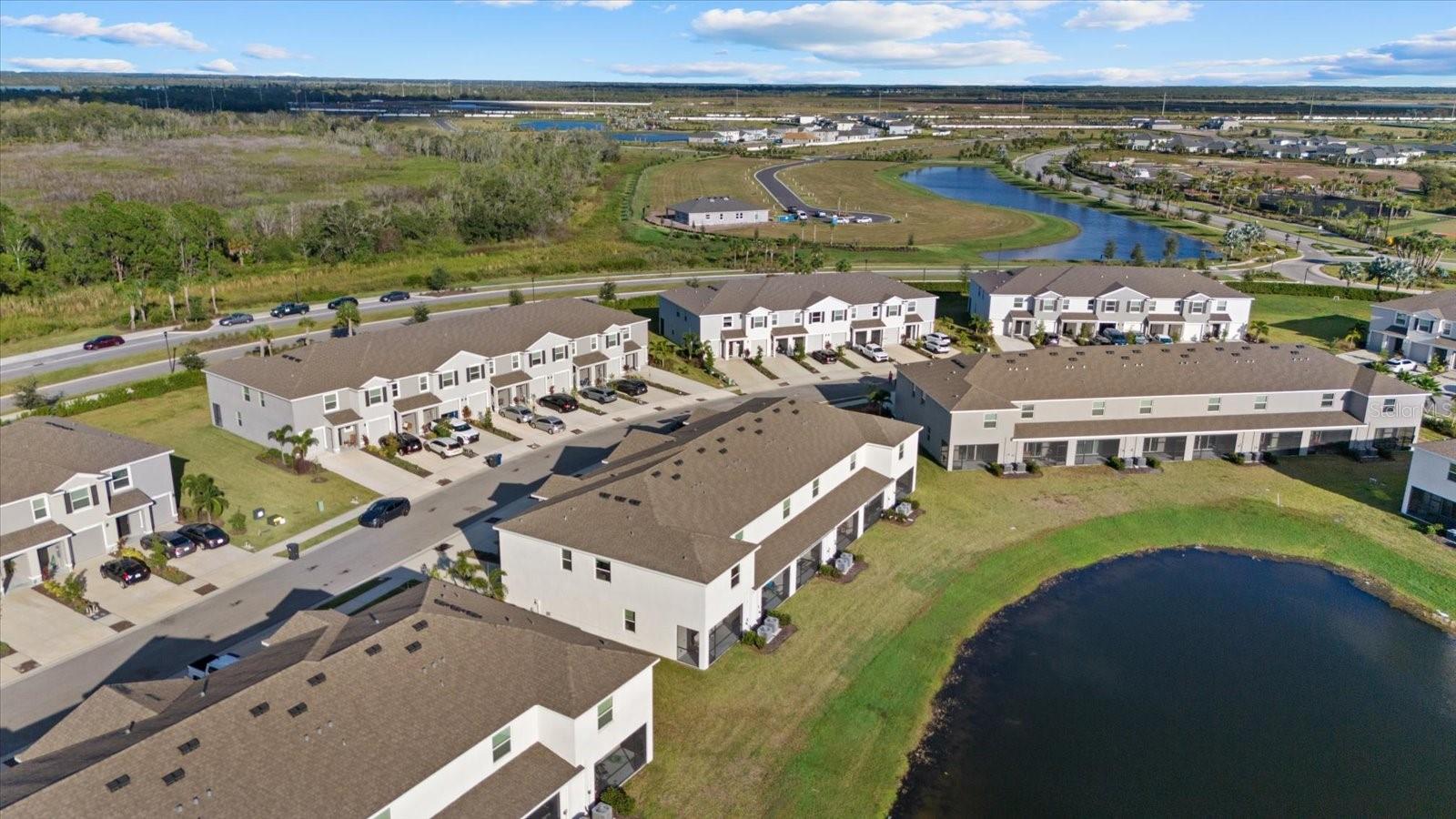 Image 58 of 79 For 17713 Crescent Moon Loop