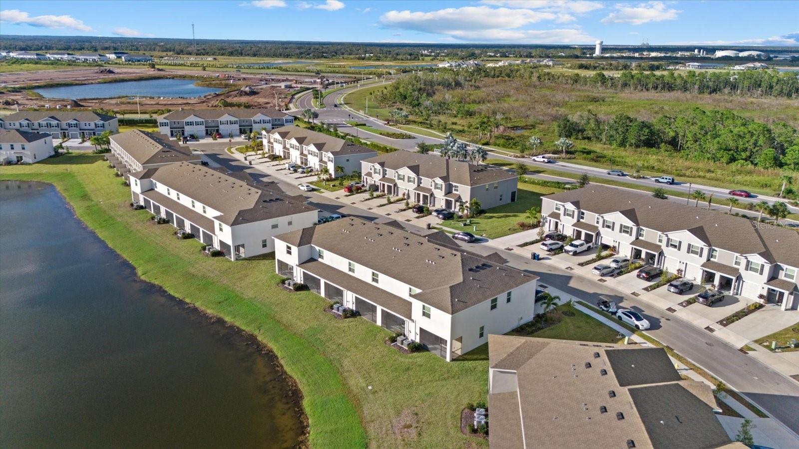 Image 59 of 79 For 17713 Crescent Moon Loop