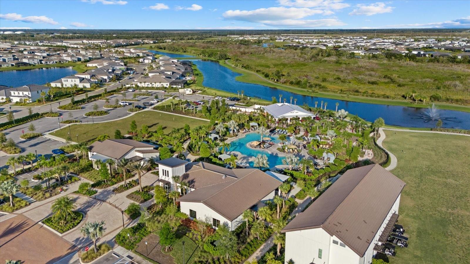 Image 60 of 79 For 17713 Crescent Moon Loop