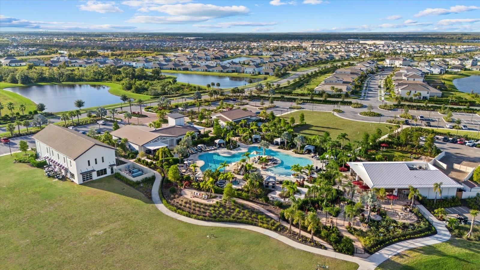 Image 61 of 79 For 17713 Crescent Moon Loop