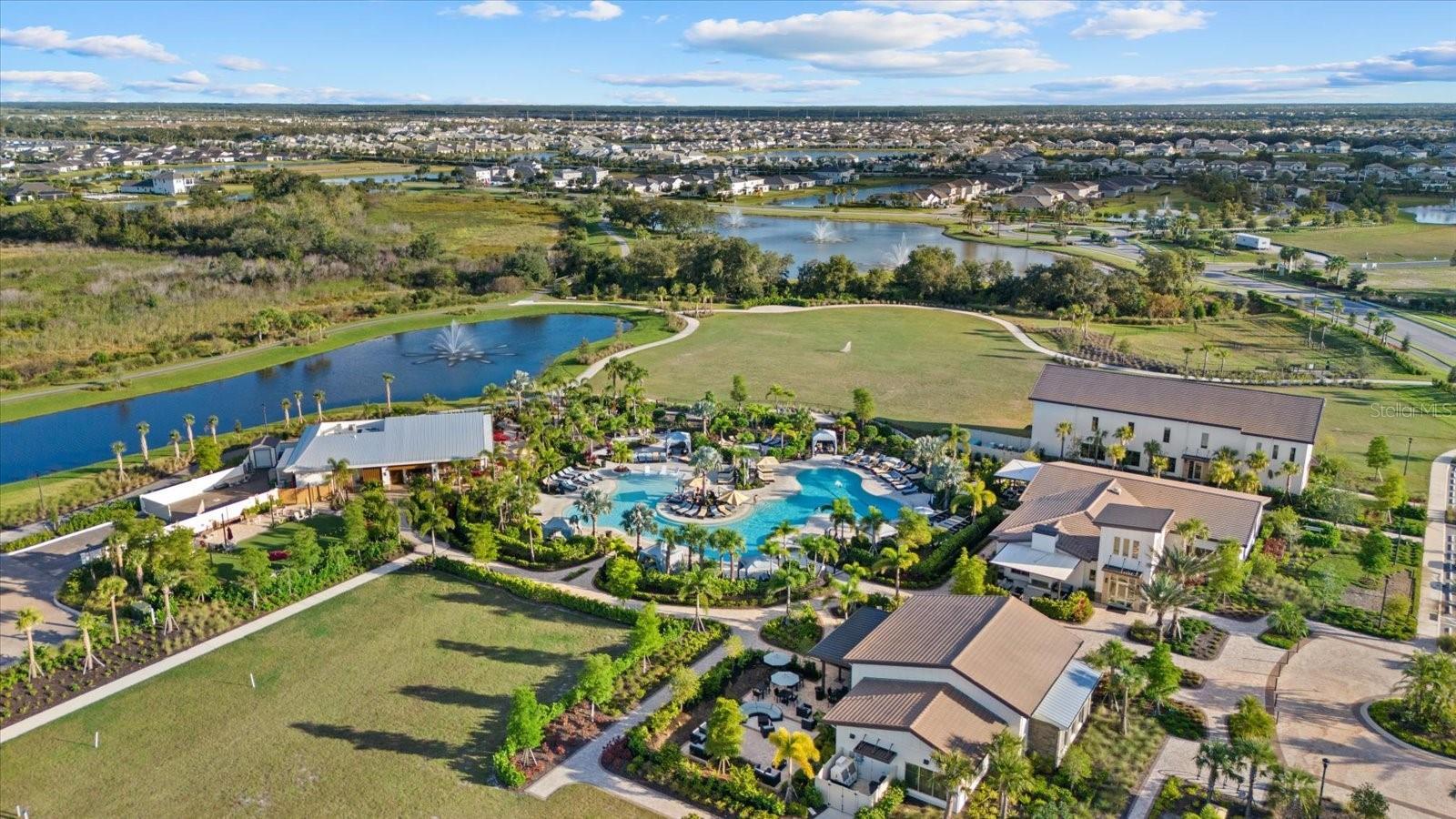 Image 63 of 79 For 17713 Crescent Moon Loop