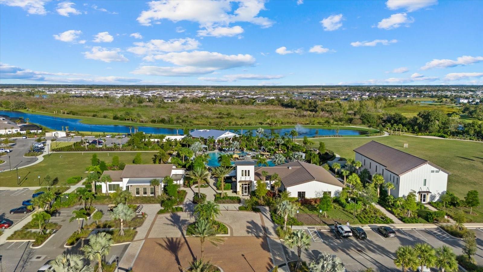 Image 64 of 79 For 17713 Crescent Moon Loop