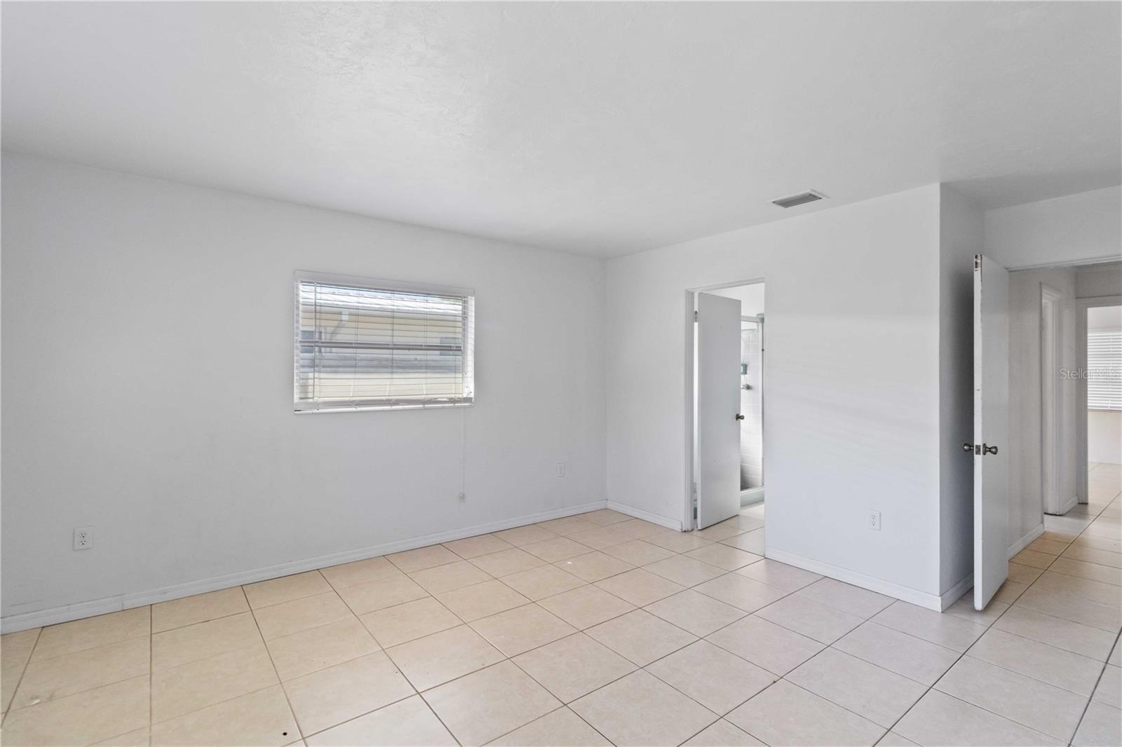 Image 16 of 30 For 2770 Wood Street
