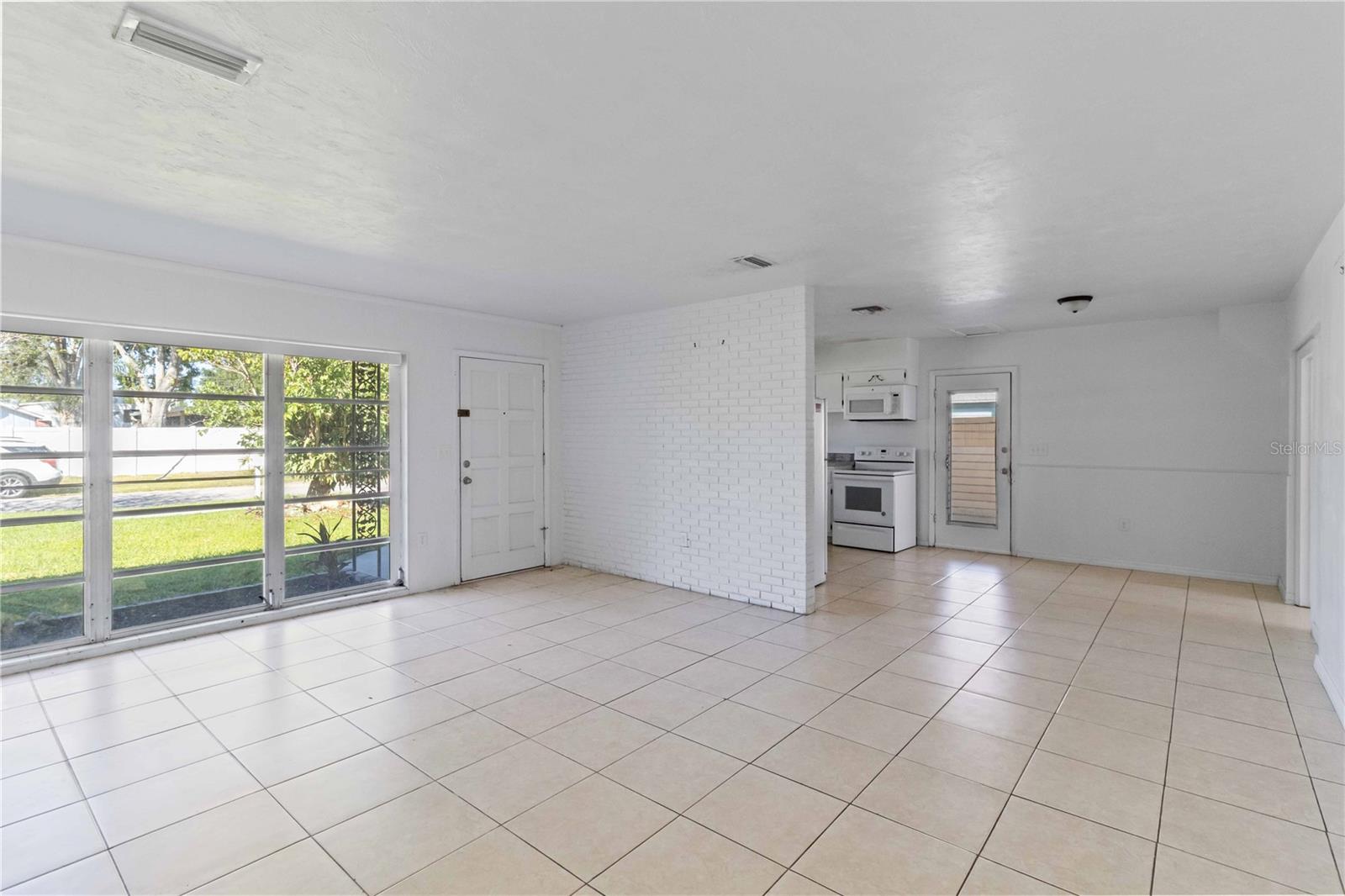 Image 9 of 30 For 2770 Wood Street