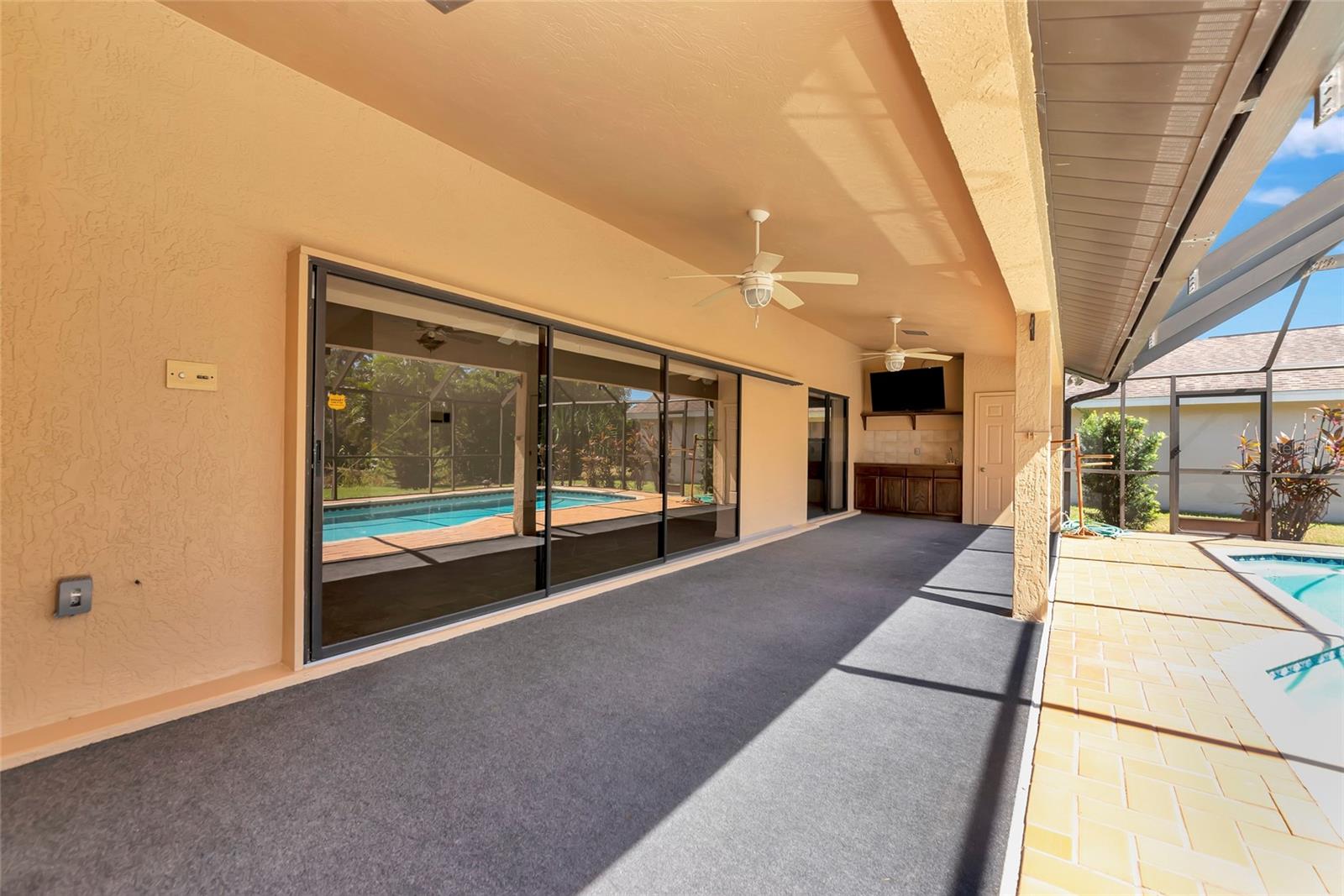 Image 10 of 38 For 5122 Wedge Court E