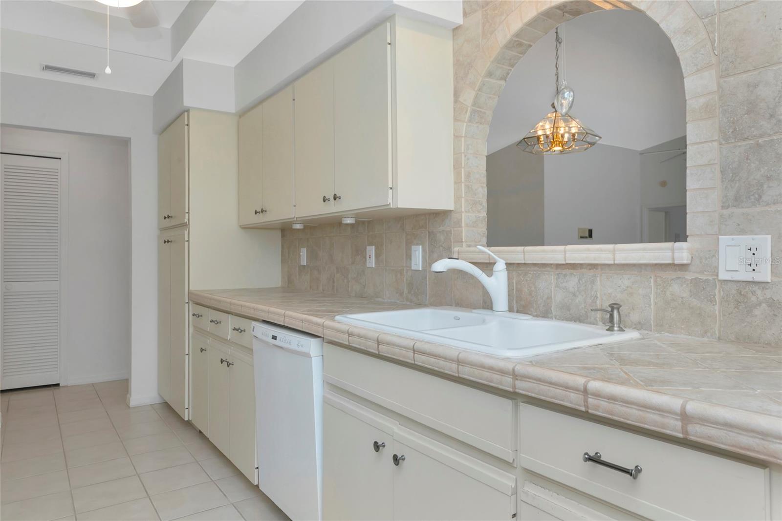 Image 12 of 38 For 5122 Wedge Court E