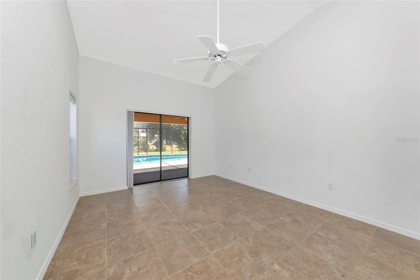 Image 14 of 38 For 5122 Wedge Court E