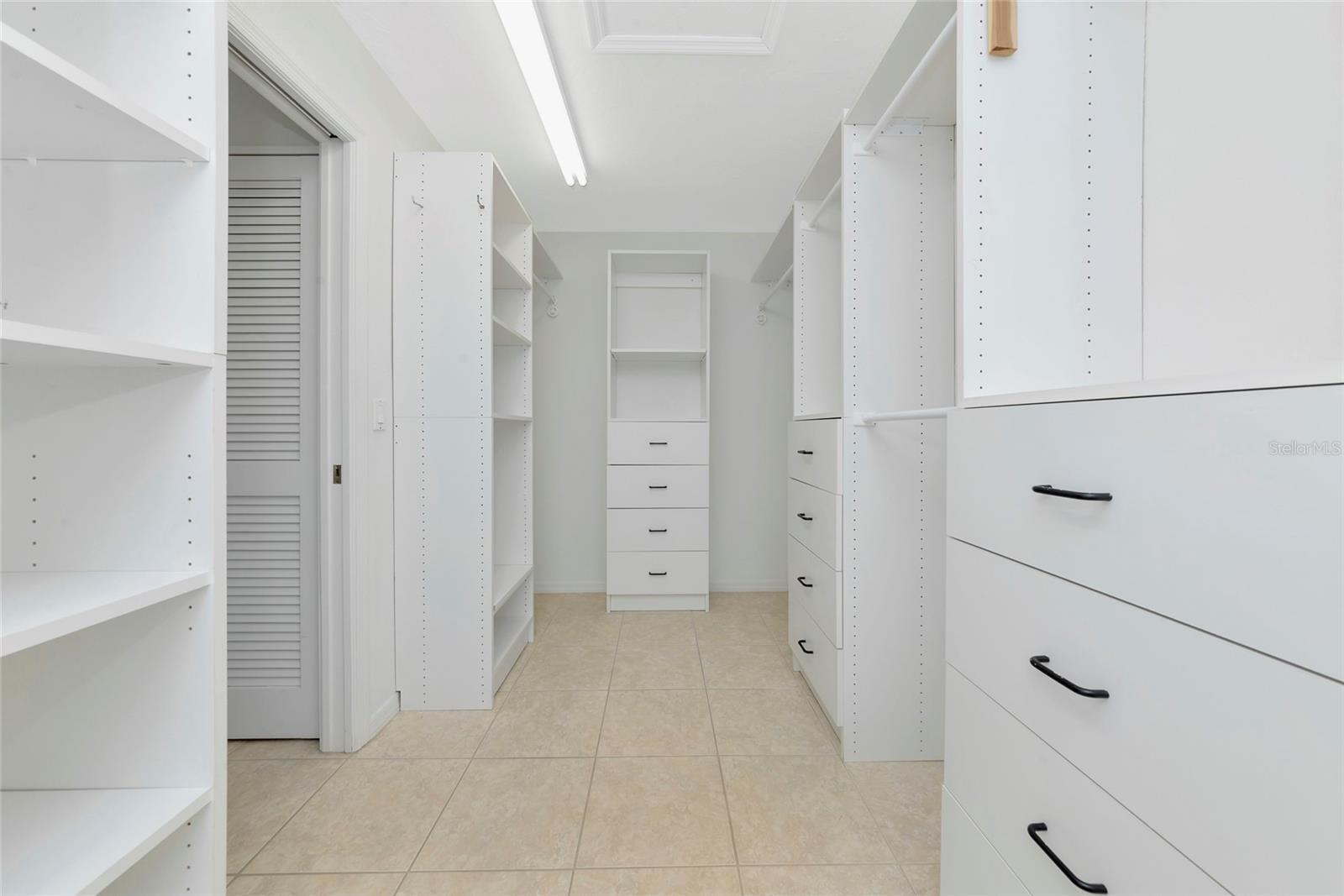 Image 18 of 38 For 5122 Wedge Court E