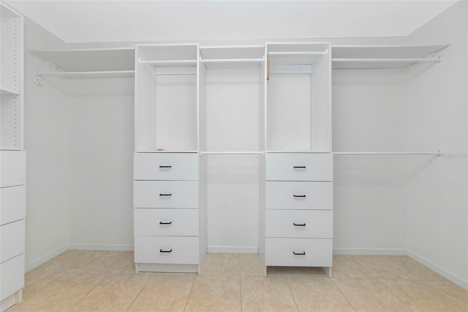 Image 19 of 38 For 5122 Wedge Court E