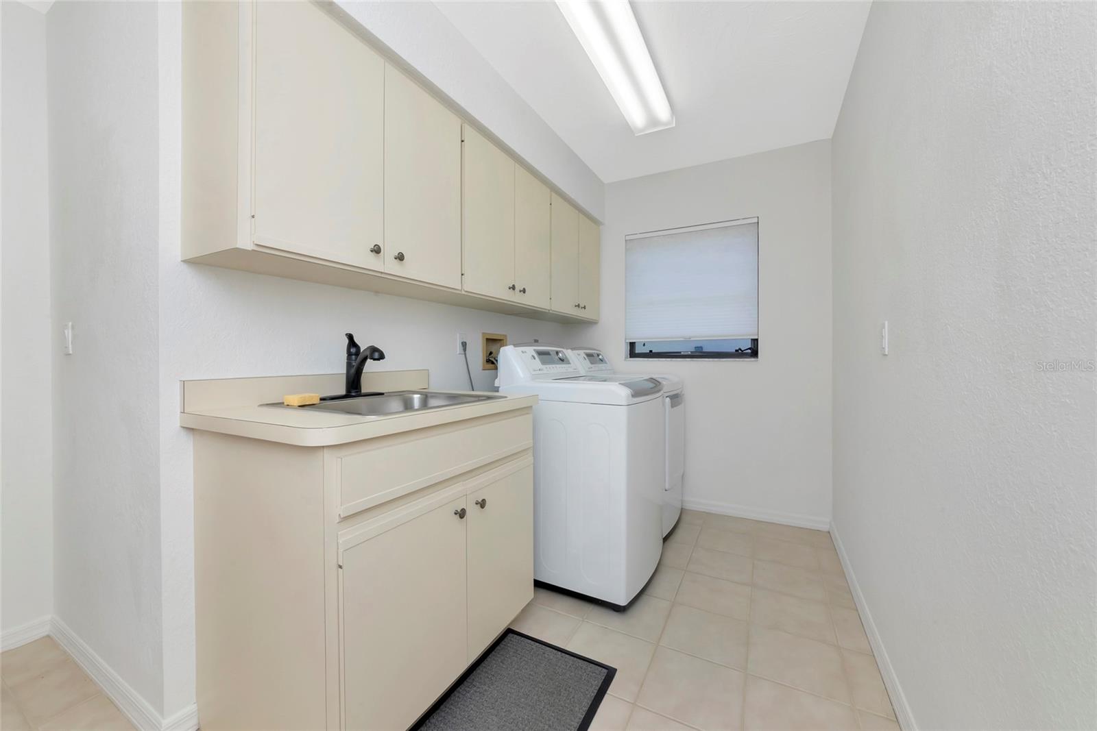 Image 25 of 38 For 5122 Wedge Court E