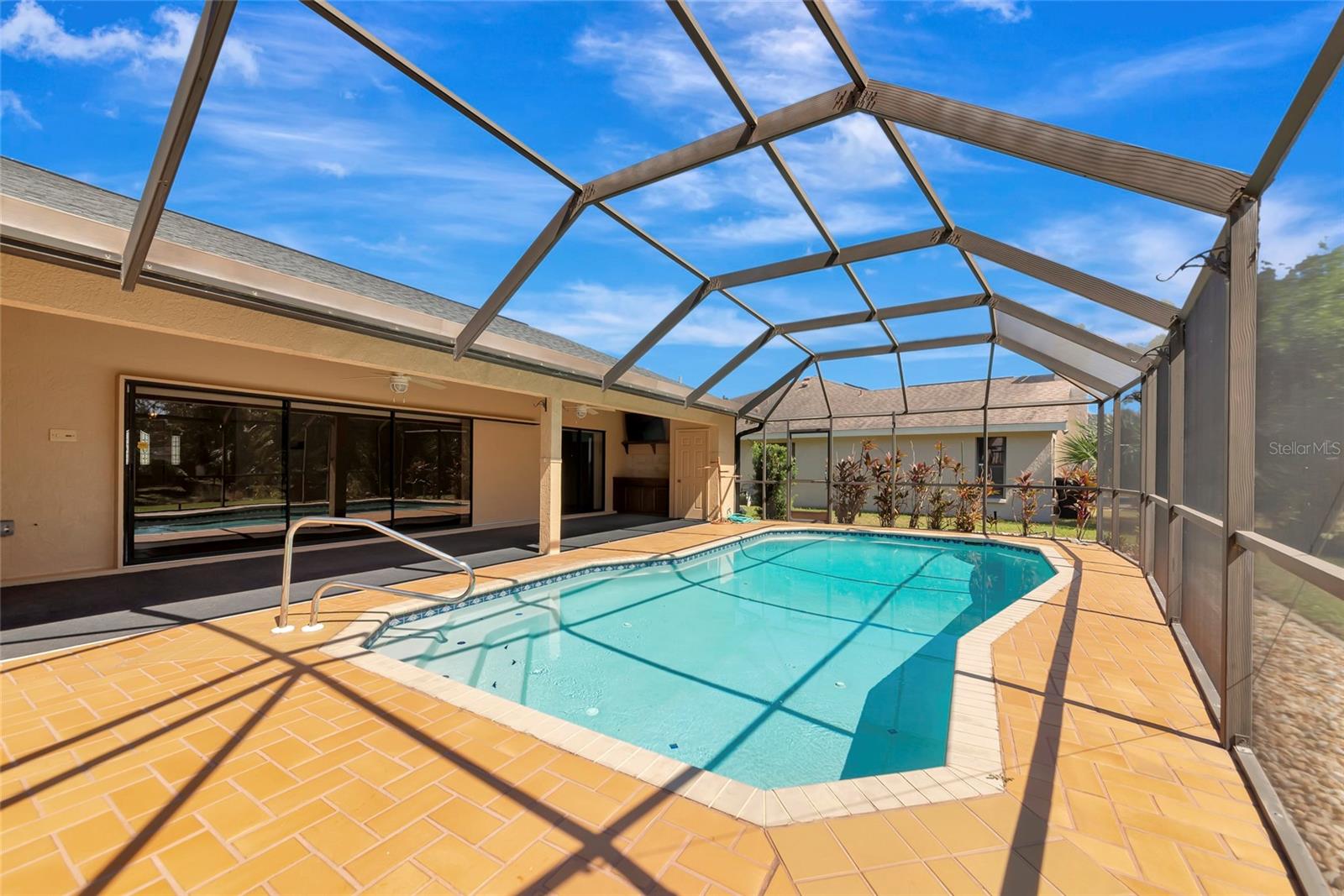 Image 7 of 38 For 5122 Wedge Court E