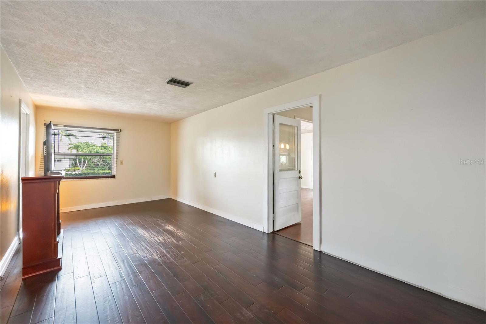 Image 10 of 45 For 816 59th Street Nw