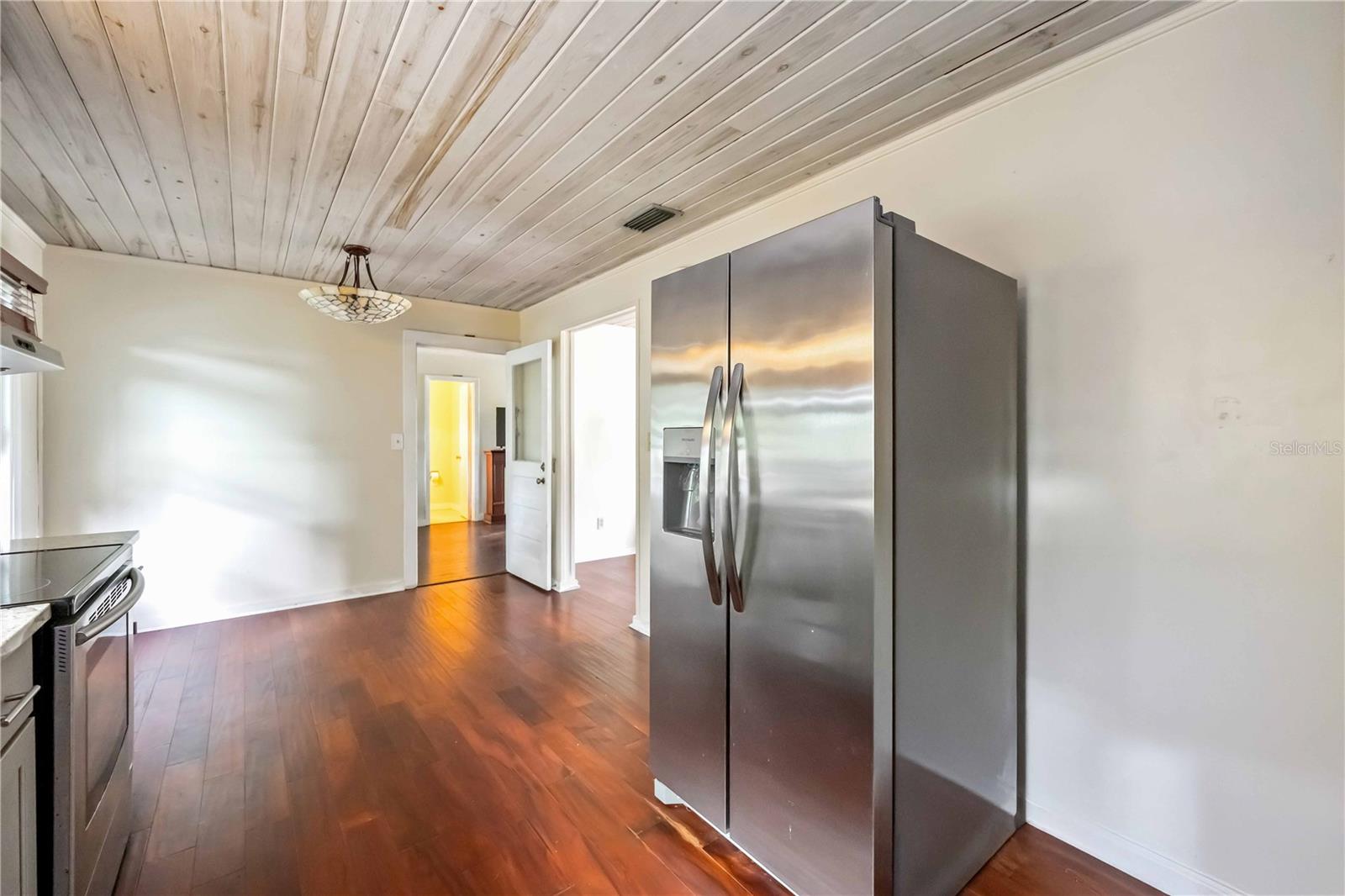 Image 13 of 45 For 816 59th Street Nw