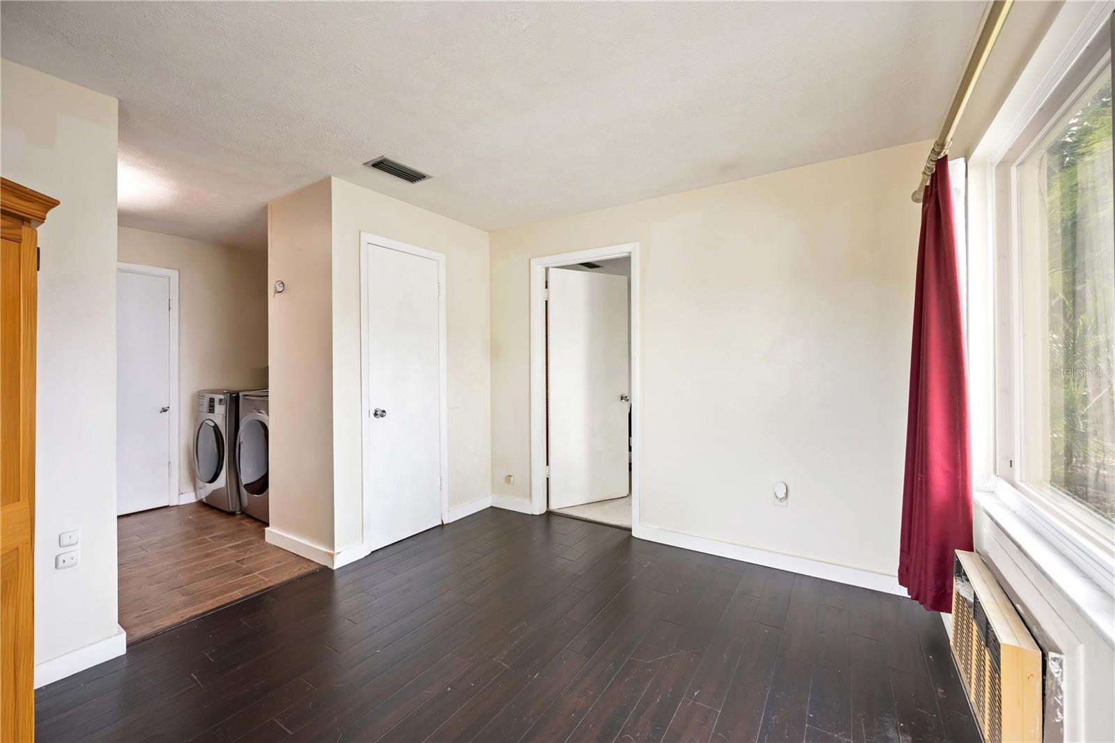 Image 19 of 45 For 816 59th Street Nw