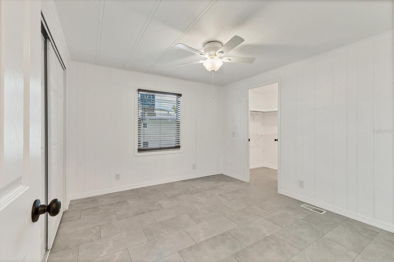 Image 18 of 37 For 6710 36th Avenue E 54