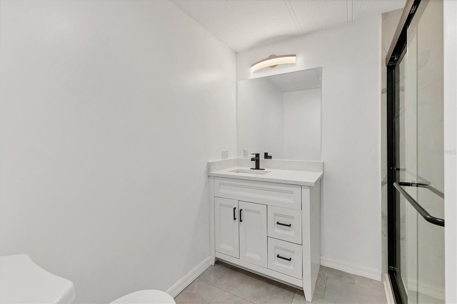 Image 19 of 37 For 6710 36th Avenue E 54