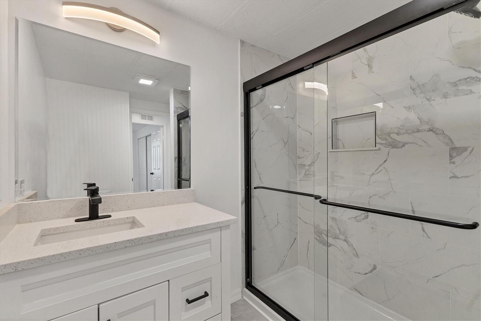 Image 20 of 37 For 6710 36th Avenue E 54