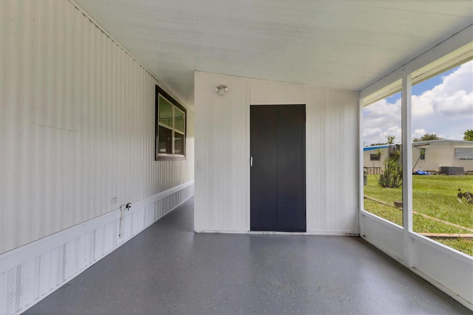 Image 21 of 37 For 6710 36th Avenue E 54