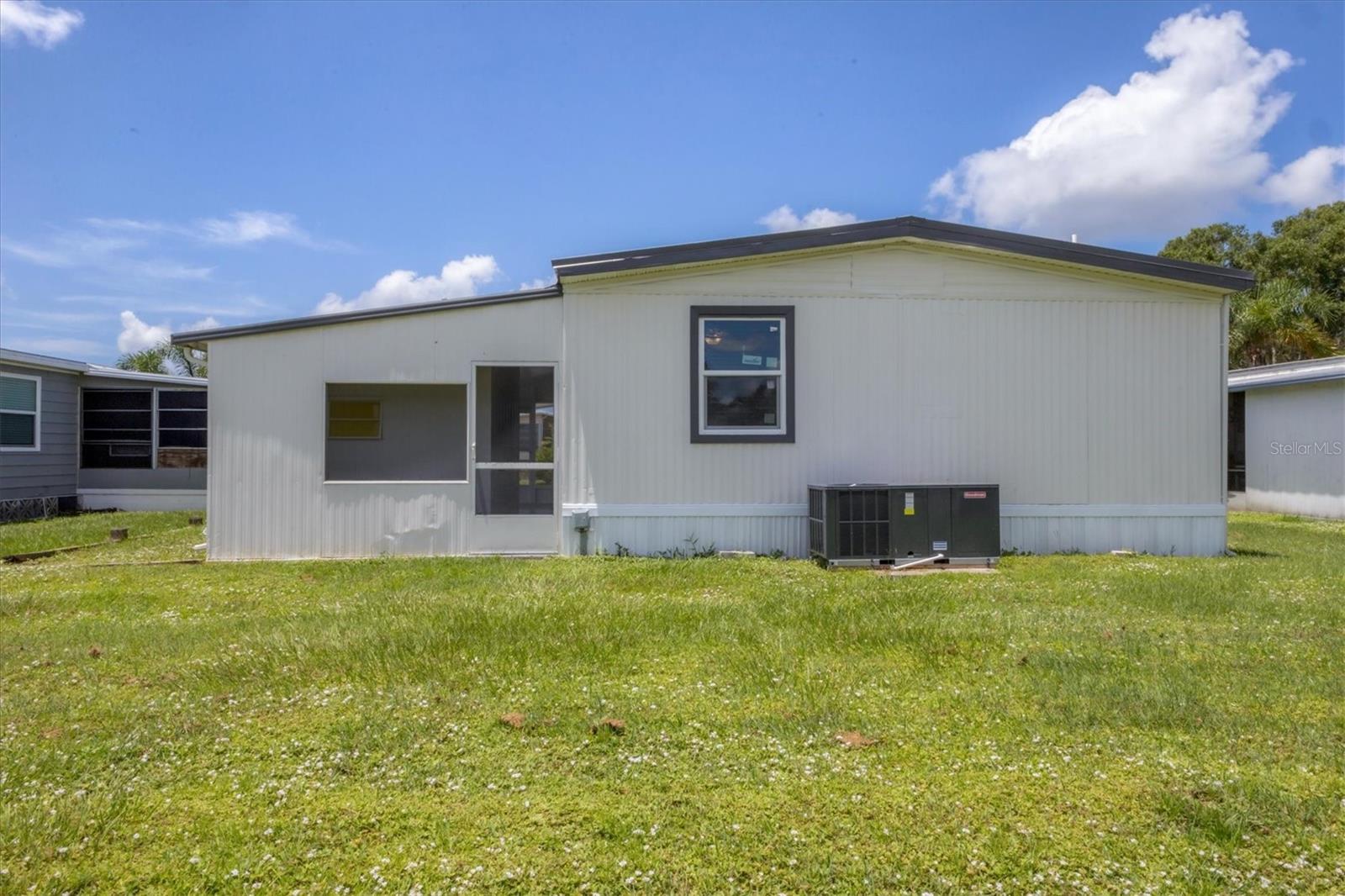 Image 23 of 37 For 6710 36th Avenue E 54