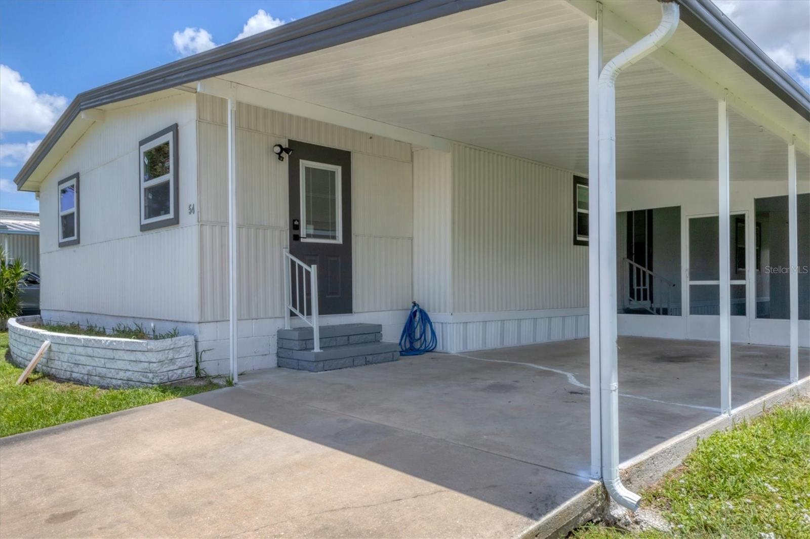 Image 3 of 37 For 6710 36th Avenue E 54