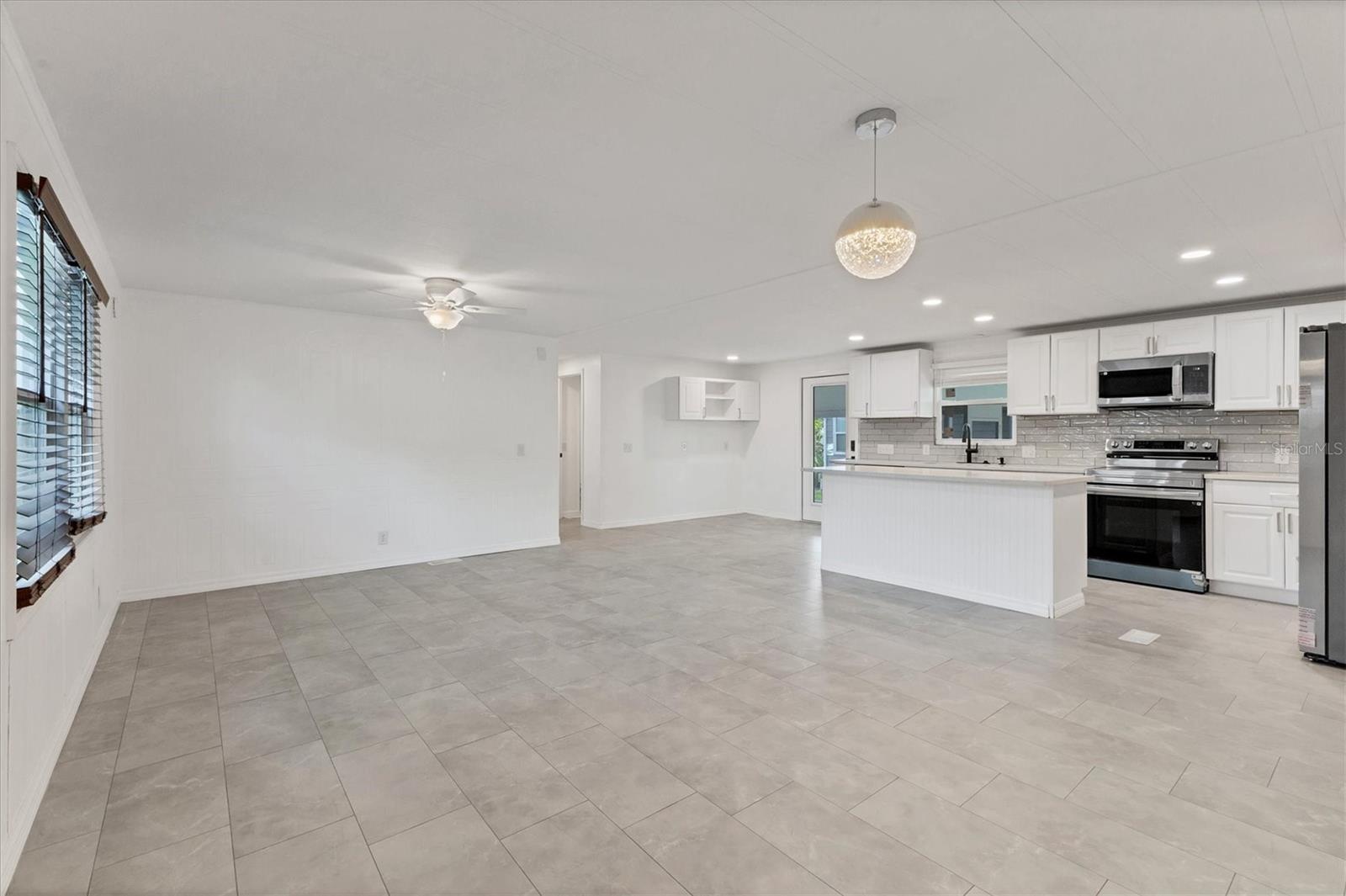 Image 8 of 37 For 6710 36th Avenue E 54