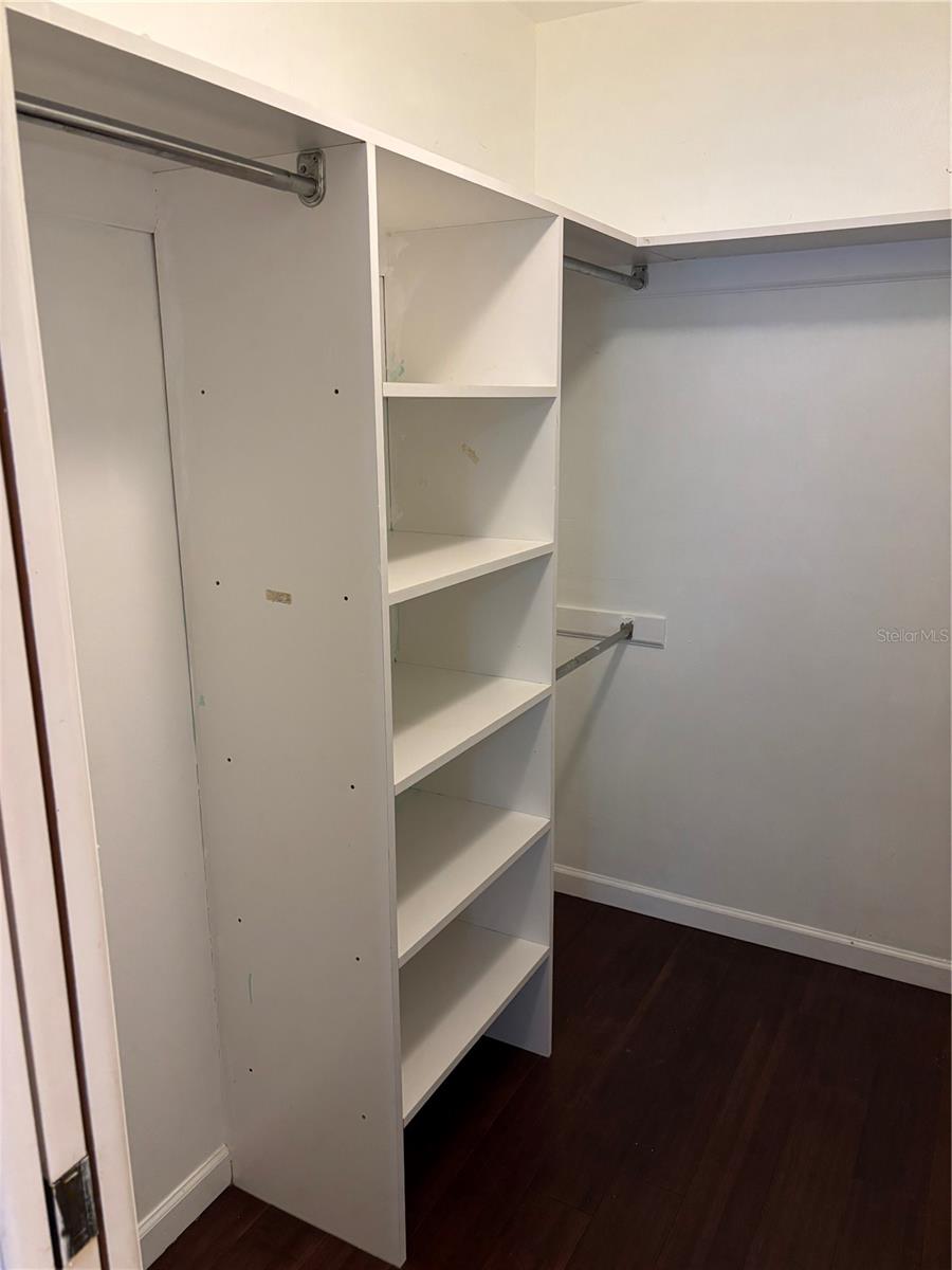 Image 13 of 21 For 2866 Rainbow Circle