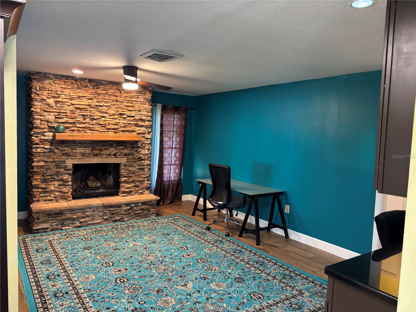 Image 15 of 21 For 2866 Rainbow Circle