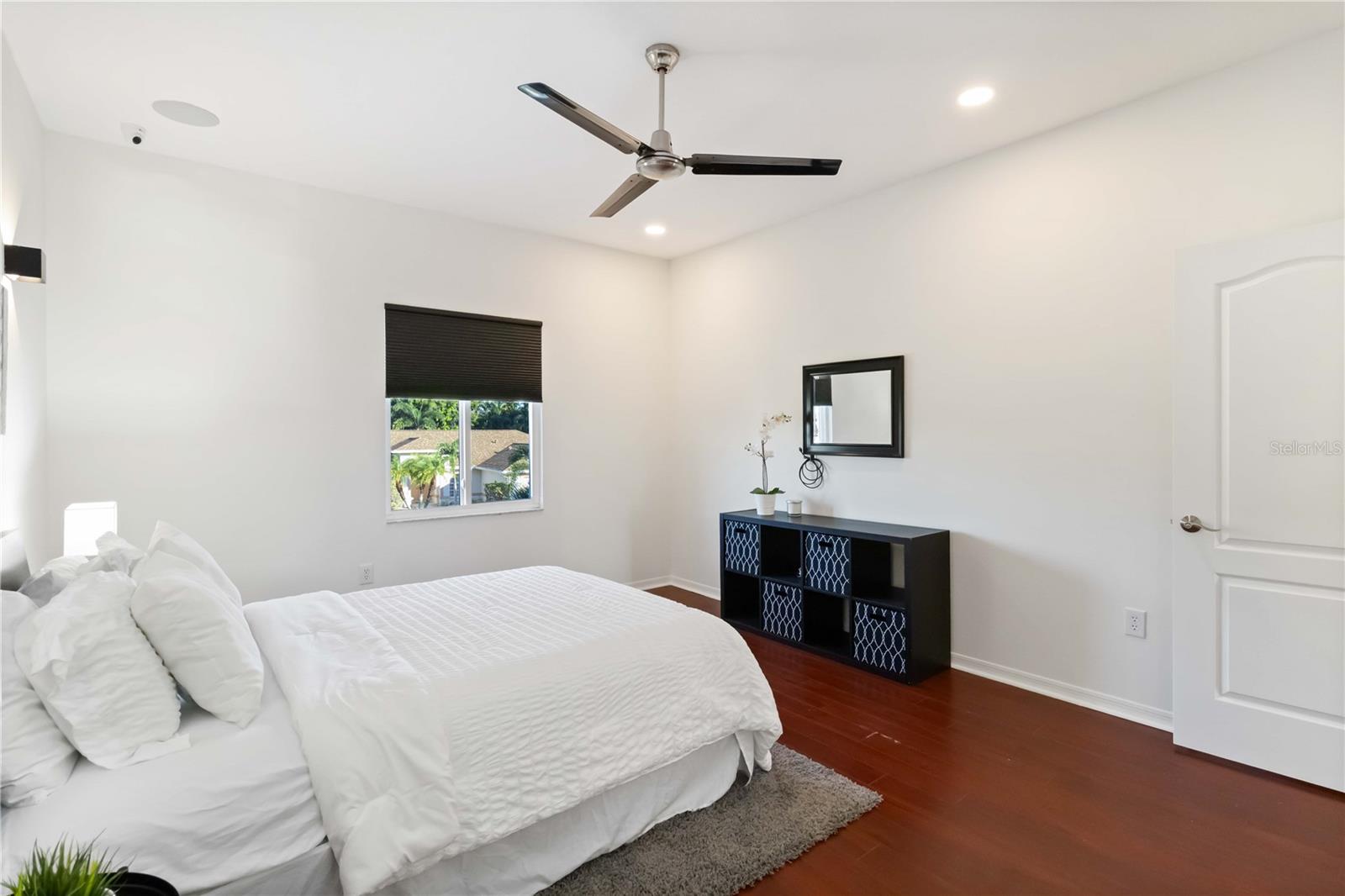 Image 25 of 73 For 4223 Balmoral Way