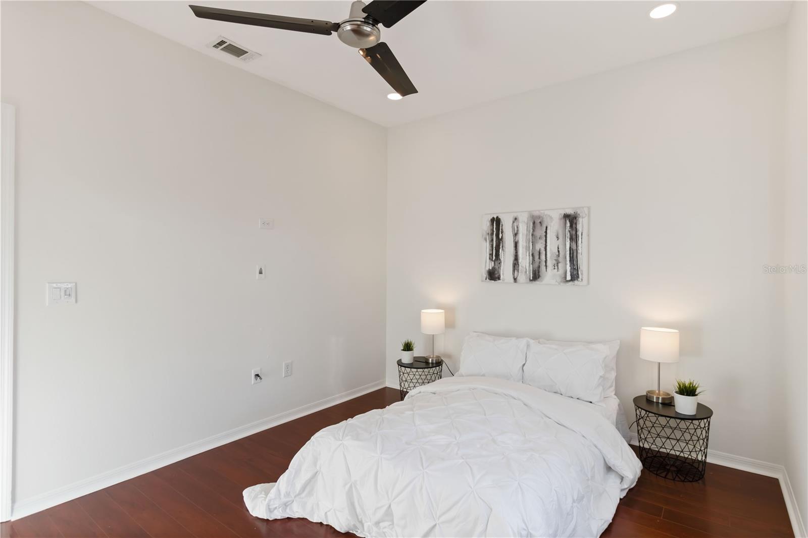 Image 33 of 73 For 4223 Balmoral Way