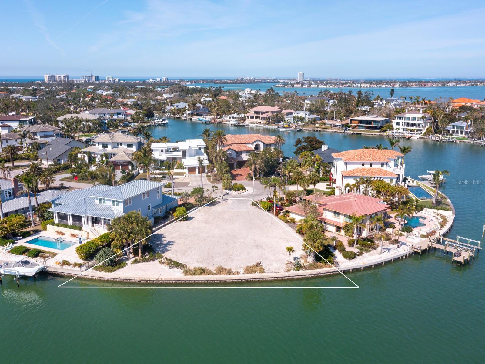 Image 11 of 59 For 894 Freeling Drive