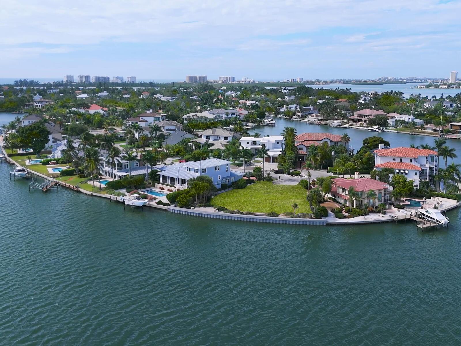 Image 2 of 59 For 894 Freeling Drive