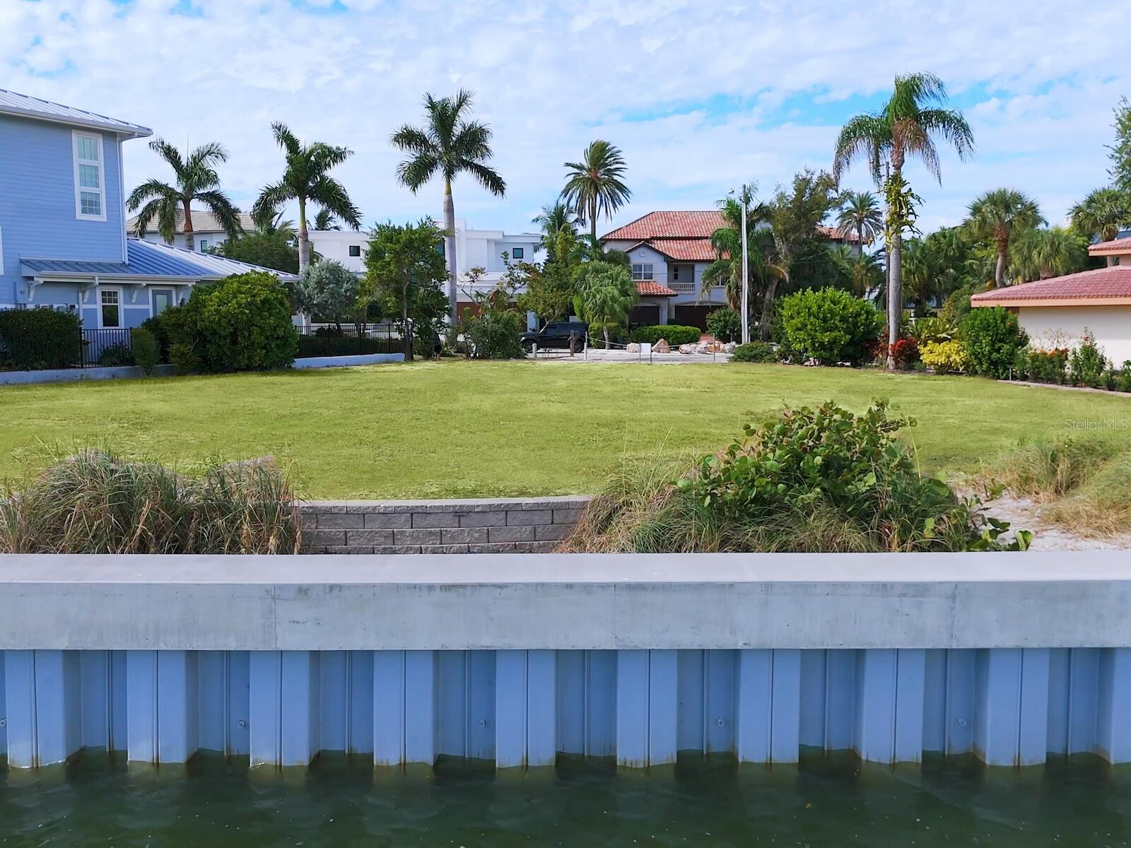 Image 3 of 59 For 894 Freeling Drive