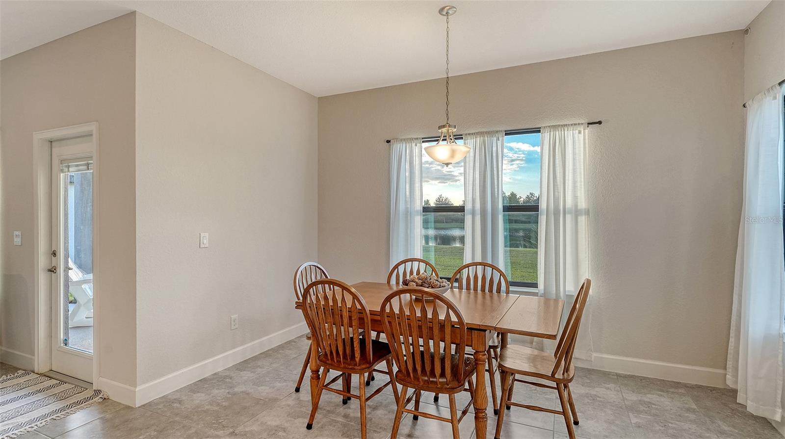 Image 15 of 56 For 16121 61st Lane E